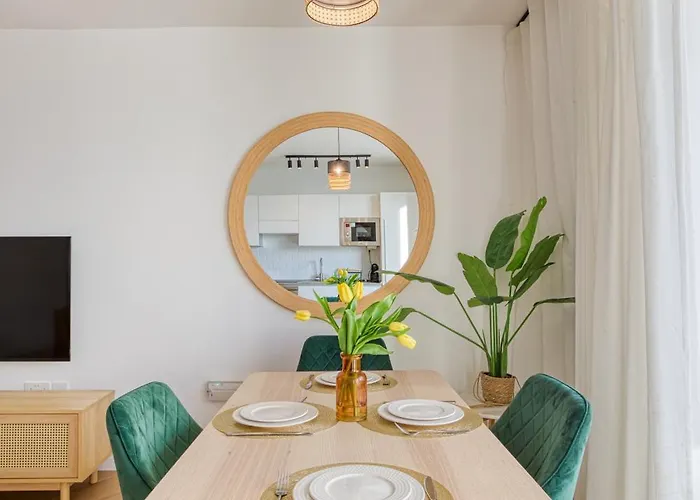 Luxury By Beyond Air With Shared Rooftop Pool & Bbq *