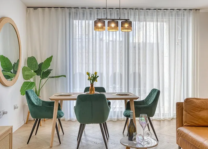 Luxury By Beyond Air With Shared Rooftop Pool & Bbq Apartament *