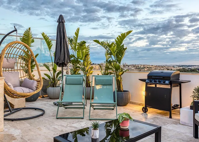 Luxury By Beyond Air With Shared Rooftop Pool & Bbq * Sliema