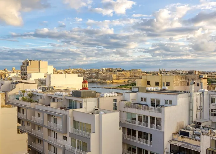 Luxury By Beyond Air With Shared Rooftop Pool & Bbq Sliema