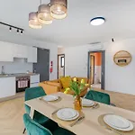 Apartmán Luxury By Beyond Air With Shared Rooftop Pool & Bbq