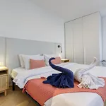 Luxury By Beyond Air With Shared Rooftop Pool & Bbq Apartmán Sliema