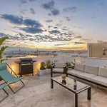 Luxury By Beyond Air With Shared Rooftop Pool & Bbq Apartmán *