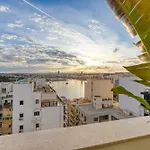 Luxury By Beyond Air With Shared Rooftop Pool & Bbq *
