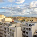 Luxury By Beyond Air With Shared Rooftop Pool & Bbq Sliema