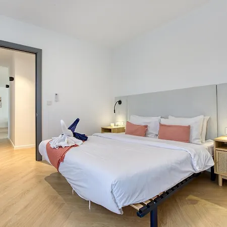 Luxury By Beyond Air With Shared Rooftop Pool & Bbq * Sliema