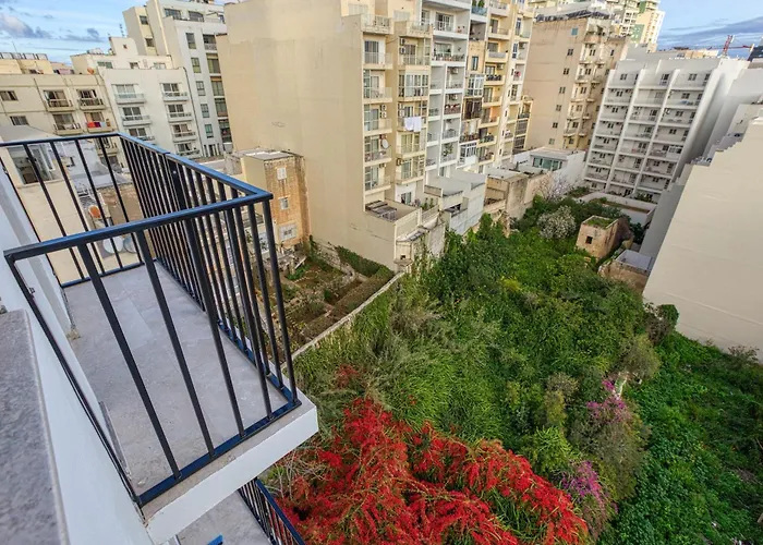 Luxury By Beyond Air With Shared Rooftop Pool & Bbq