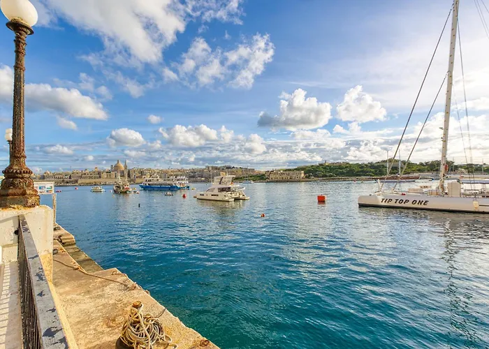 Luxury By Beyond Air With Shared Rooftop Pool & Bbq *