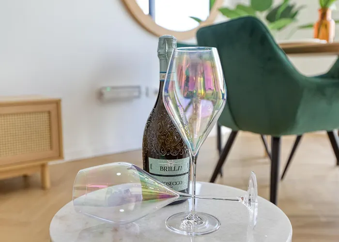 Apartment Luxury By Beyond Air With Shared Rooftop Pool & Bbq Sliema