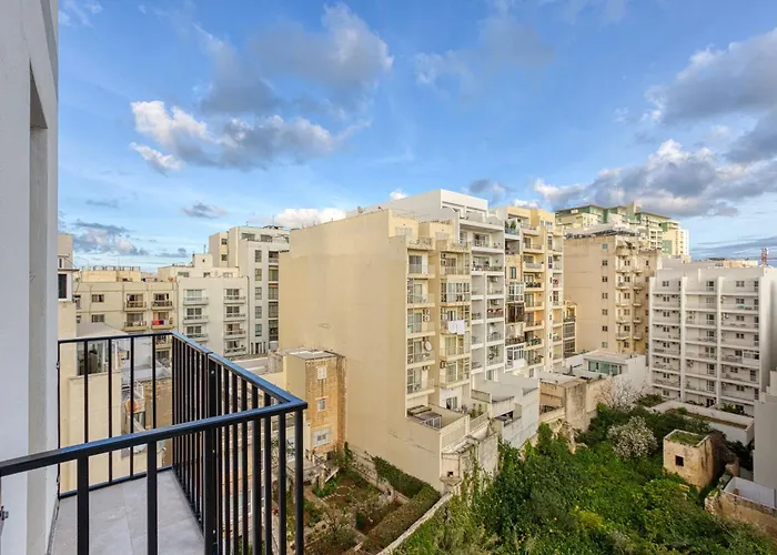 Luxury By Beyond Air With Shared Rooftop Pool & Bbq *