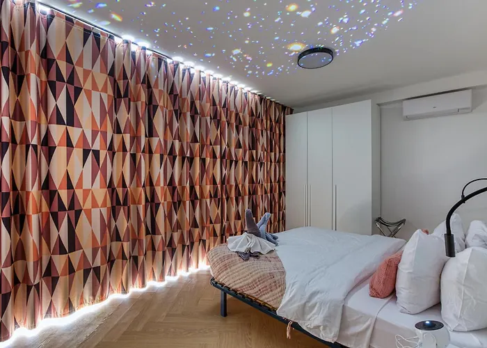 Luxury By Beyond Air With Shared Rooftop Pool & Bbq Apartment